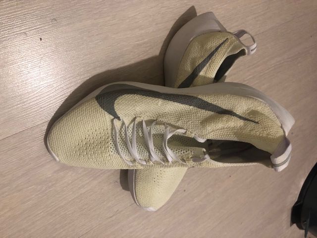 Nike zoom fly running 42