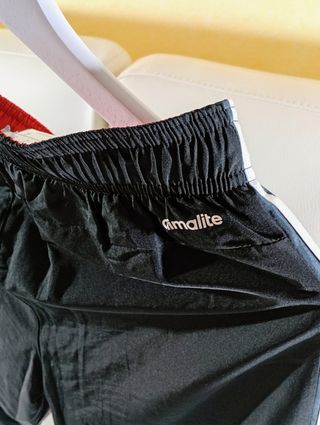 Pantalón semi largo - ADIDAS. T: S