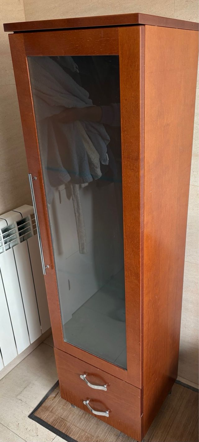 COLUMNA BAÑO COLOR CEREZO MARCA PORCELANOSA