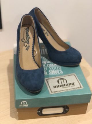 Zapato mustang ante azul 