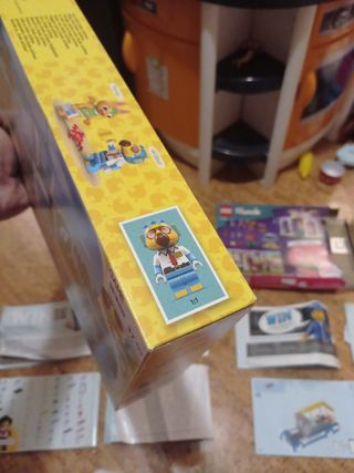 Lote de 3 cajas lego vacias y 9 manuales
