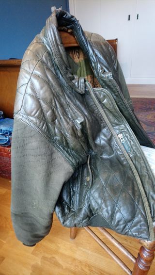 Cazadora de piel tipo aviador