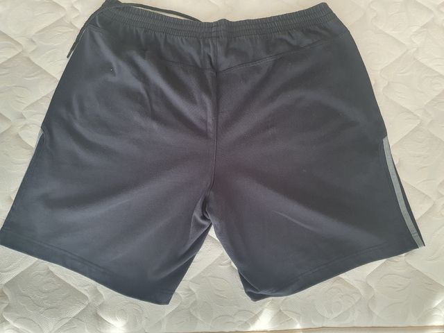 Pantaloncino fitnes Adidas