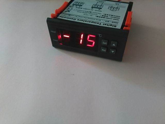 Termostato digital 12V com sensor externo