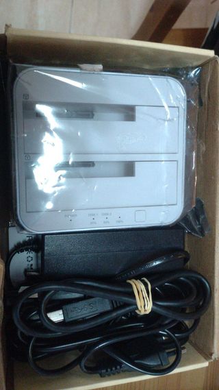 Docking Station dual bay para discos de 2,5" y 3,5