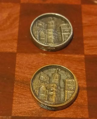 Ajedrez con  figuras valencianas en bronce
