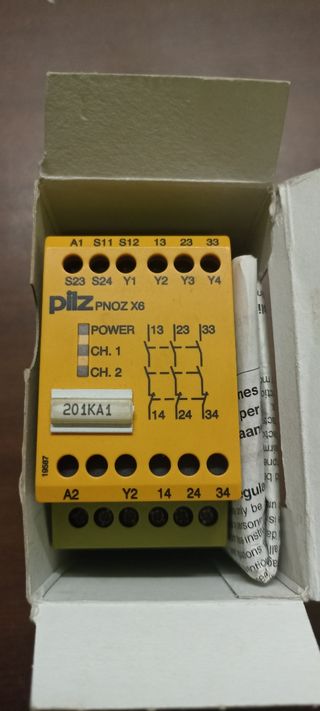 Relè di sicurezza PNOZX6 Pilz