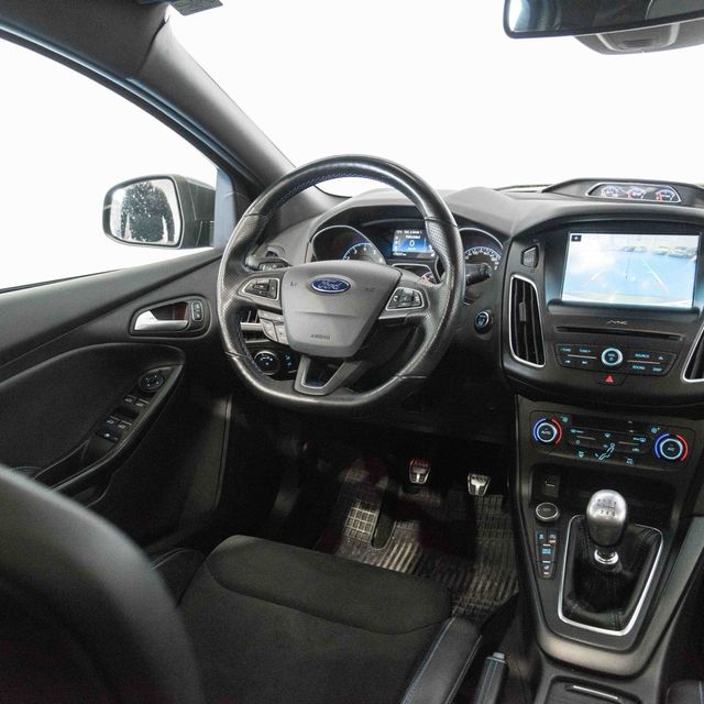 Ford Focus RS 350CV PERFORMANCE