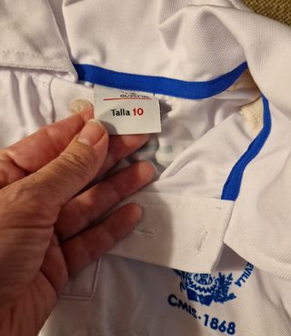 Equipacion deportiva Remo-Canoa Mercantil Sevilla 