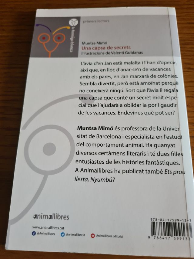 Libro Una capsa de secrets