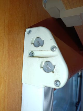 Tornillos de tensión para oscurecedor