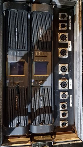 Equipo de Sonido Adamson Y18 y amplificadores