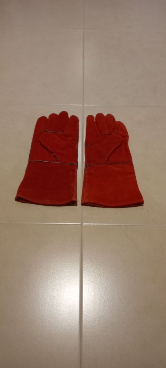 Guantes para soldar nuevos