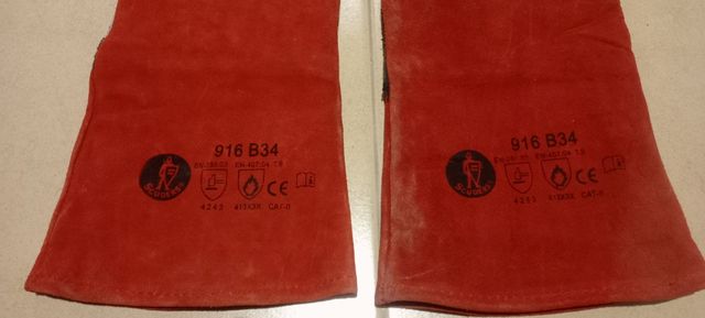 Guantes para soldar nuevos