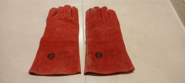Guantes para soldar nuevos
