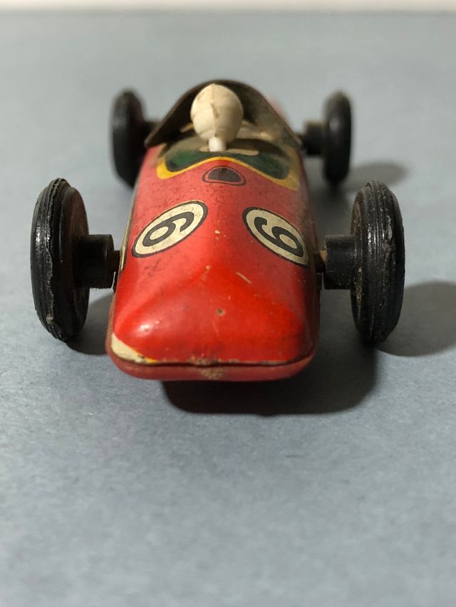 Antiguo coche de carreras Grand Prix