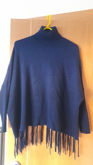 Jersey azul marino de cuello alto