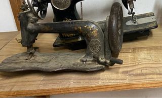 Maquina de coser antigua
