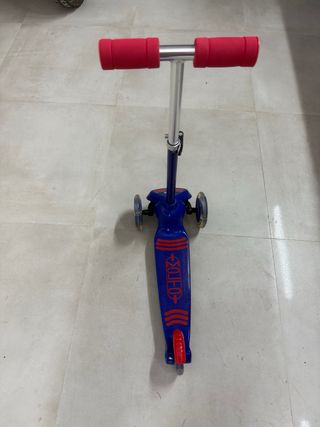 Patinete de niño de tres ruedas Molto