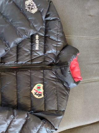 Anorak negro RAYO VALLECANO, talla Mujer o 16 niño
