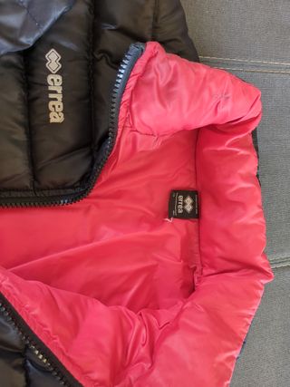 Anorak negro RAYO VALLECANO, talla Mujer o 16 niño