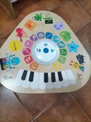 Mesa de actividades. Piano bebé 