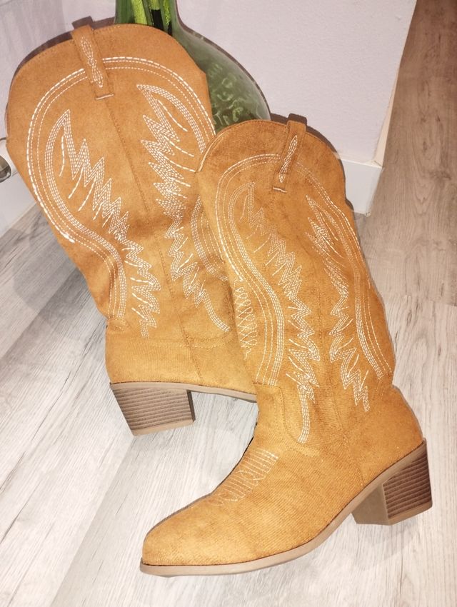 Botas cowboy nuevas núm 40 
