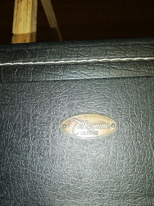 Hard Case chitarra acustica Takamine usata