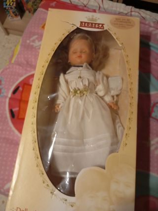 Muñeca de comunión en su caja original 