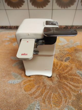 Abrelatas y afilador de cuchillos Braun