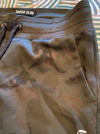 Pantalon deportivo camuflaje GStar Raw nuevo