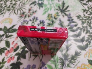 Audiocassette sigillate Sony HF 46