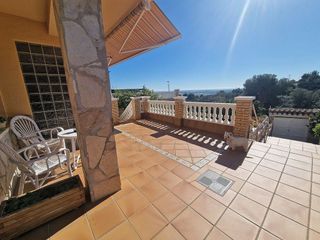 Chalet en venta en Camps Blancs en Sant Boi de Llobregat