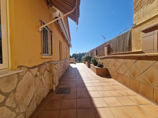 Chalet en venta en Camps Blancs en Sant Boi de Llobregat