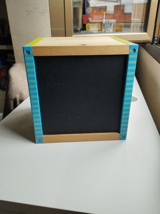 Cubo de actividades de madera