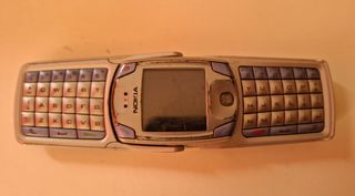 Telefono movil Nokia 6820