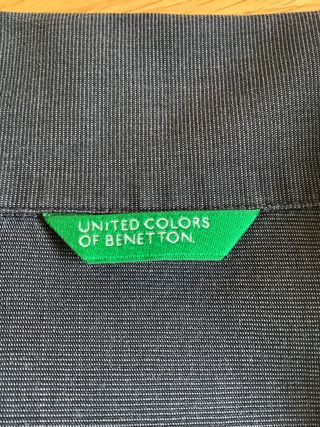 Camisa gris de Benetton