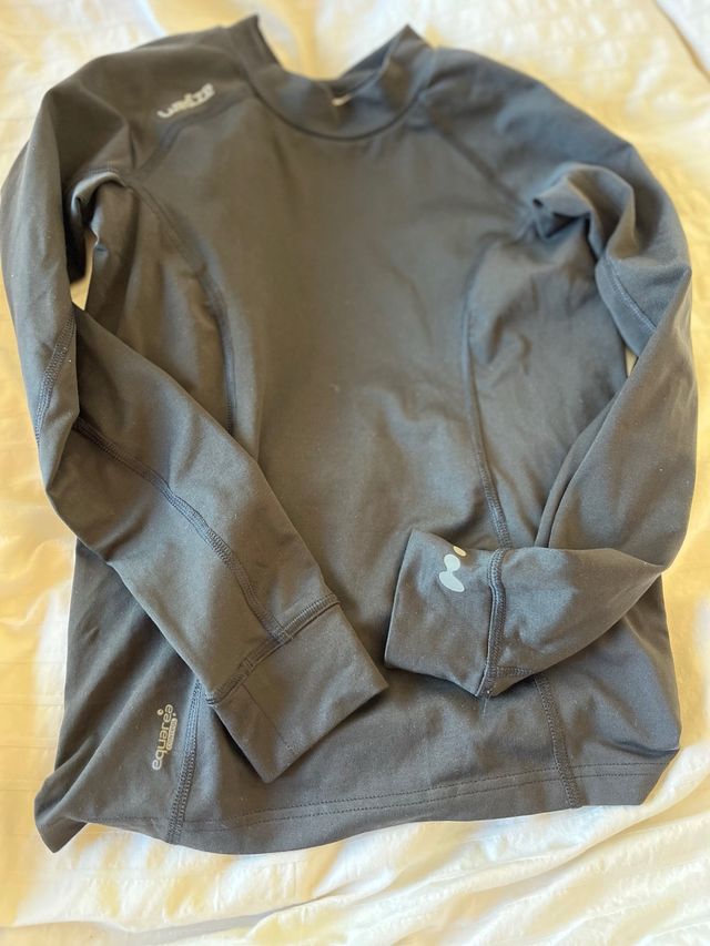Camiseta termica esqui  negra 8 años