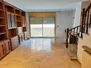 Casa pareada en venta en Zona Mercat en Rubí