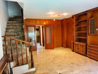Casa pareada en venta en Zona Mercat en Rubí
