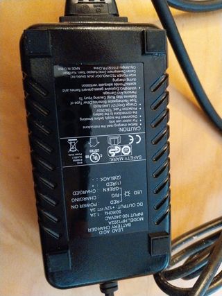 Cargador de batería para silla  de ruedas 