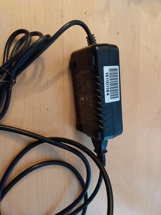 Cargador de batería para silla  de ruedas 