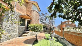 Casa rural en venta en Santa Perpètua de Mogoda