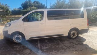 Alquiler furgoneta 9 plazas