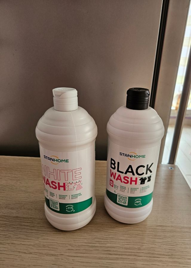 BLACK WASH, WHITE WASH