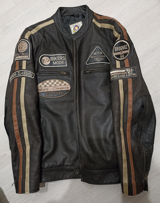 Cazadora de cuero original tipo Biker.