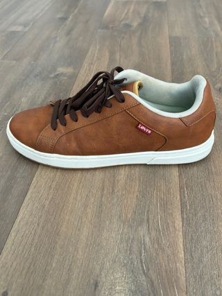 Zapatillas Levis Casual T 42 Marrón Piel impecable