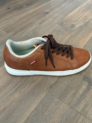 Zapatillas Levis Casual T 42 Marrón Piel impecable