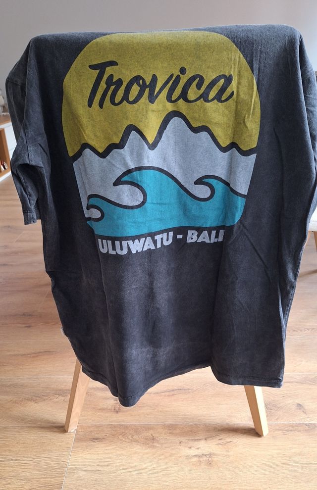 Camiseta Trovica Uluwatu