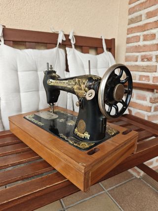 MÁQUINA DE COSER SINGER